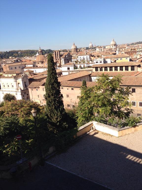 House Maximo At Colosseum Rome Chambre photo